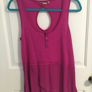 Updated Tank With Keyhole Back